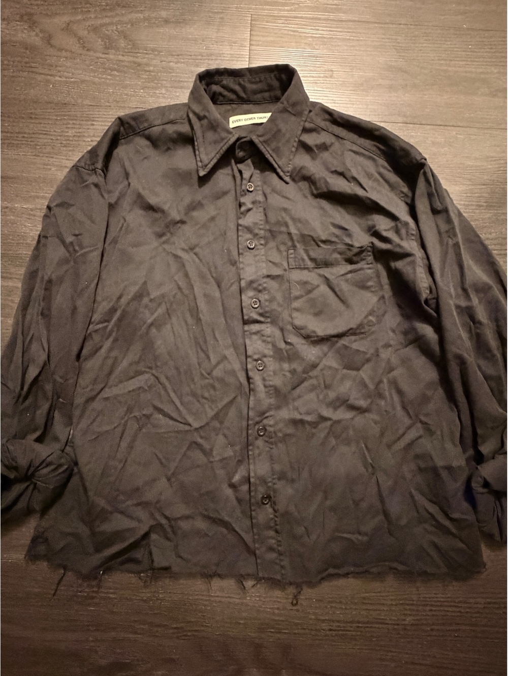 Every Other Thursday Black James Cropped Raw Hem Button Up M